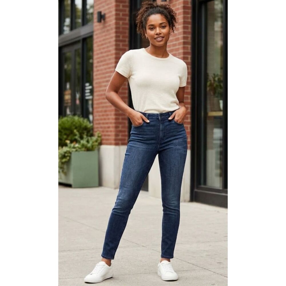 Old Navy High-Waisted Rockstar Super-Skinny Jeans Women's Size 8